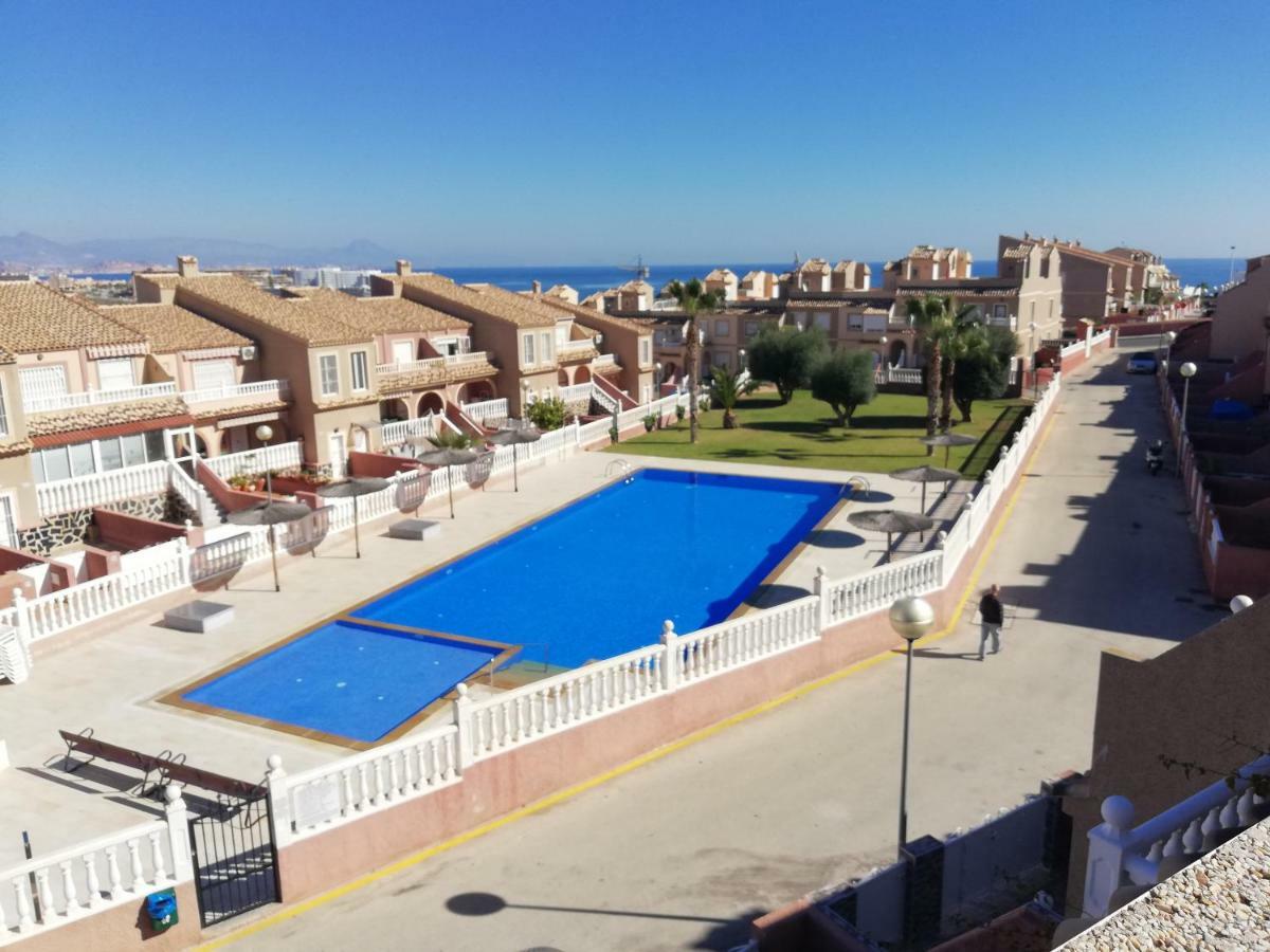 Bungalow Junto A La Piscina, Gran Alacant Santa Pola Dış mekan fotoğraf